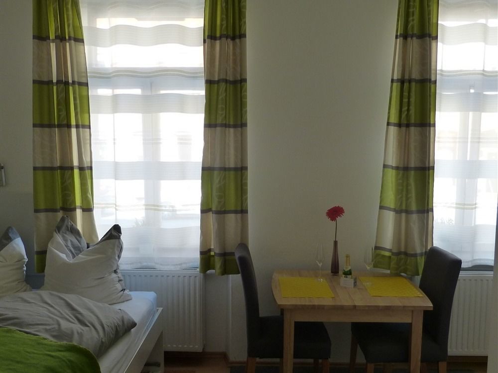Apartmenthaus B34 Erlangen Kültér fotó
